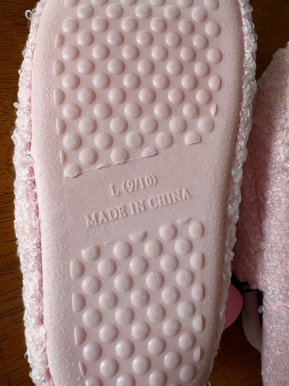 Hello Kitty Scuff Slippers Slip On Elasticized Back Strap Size 9/10 NEW